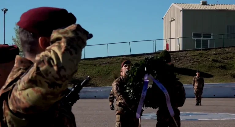 Italian KFOR soldiers commemorate the bravery of those who fought for their state's freedom