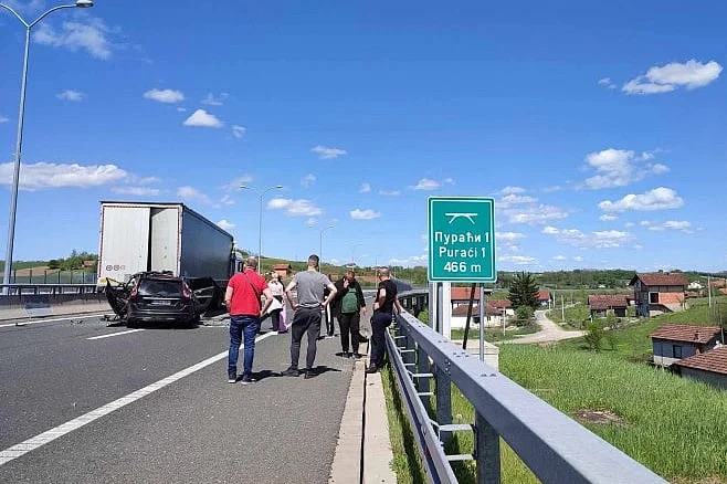 BH grave accidente: MP, esposa y su hijo menor muere