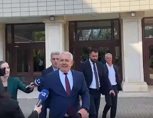“Sie haben Rettung” Svechla kgodet '% Opposition zu '%inati', dass seine Partei keine Stimmen hat