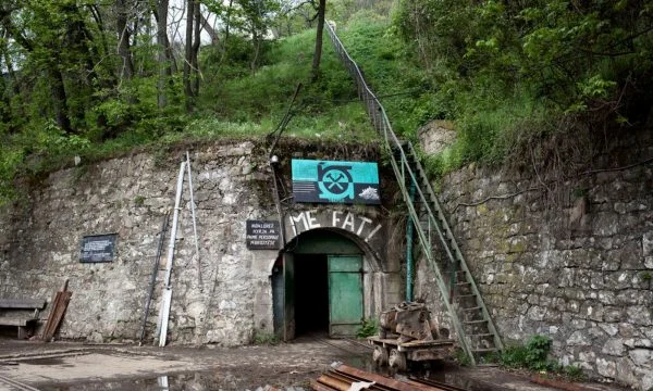 “Trepare miners withdraw from work” that left the workplace