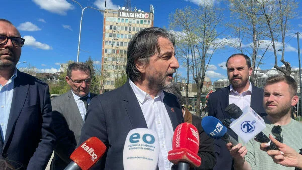 Rama continues on charges to the government: They're trying to prevent the development of the city by stopping the work on the “George Bush” square.