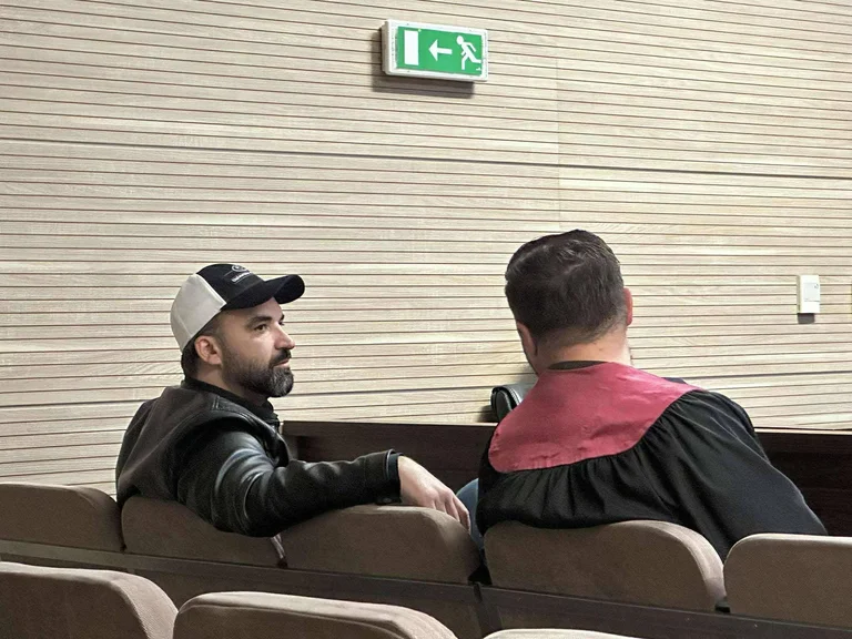 Das Gericht erhebt sich schuldig gegenüber dem Bürger, der Journalist Mehmetaj bedrohte: Nicht zu bedrohen Facebook, weil Sie im Gegensatz zu Albin Kurti bestraft werden