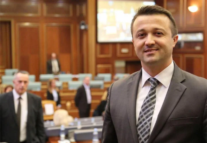 Berisha: Të shohim a po pajtohemi me Kurtin për kërkesat tona