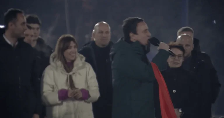 Hadziu no encuentra nada que Kurt llamó..