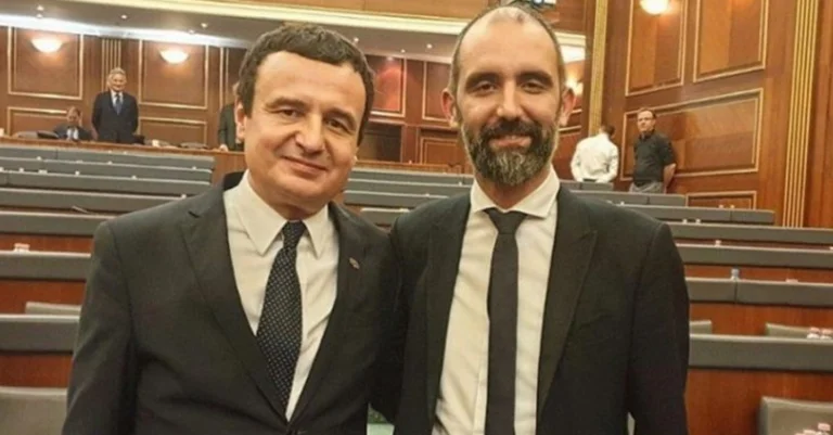 El presidente Osmani de VV critica al presidente Osmani