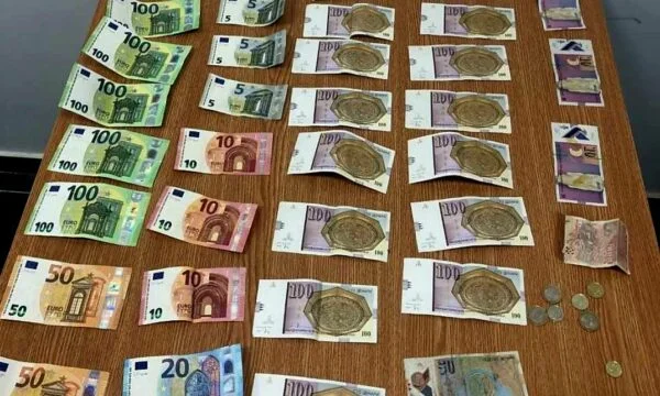 Citizens found their wallet with money and documents in Han Elez, delivered to the police station.