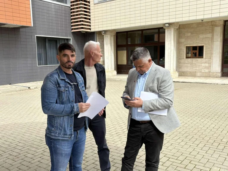 Ne devrait pas être appelé Kosovo-Metohija”, anciens combattants de l'UCK avant l'appel de l'Assemblée pour des députés contre