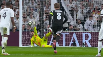 Arsenal verliert die Gelegenheit, zu erzielen, Saka schlägt die Strafe