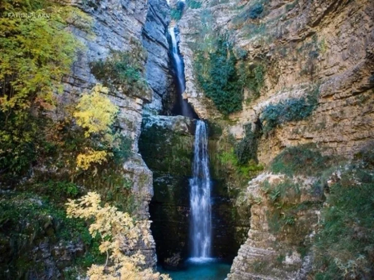 12 touristes espagnols en danger de vie, piégés dans le Canyon de Nivica