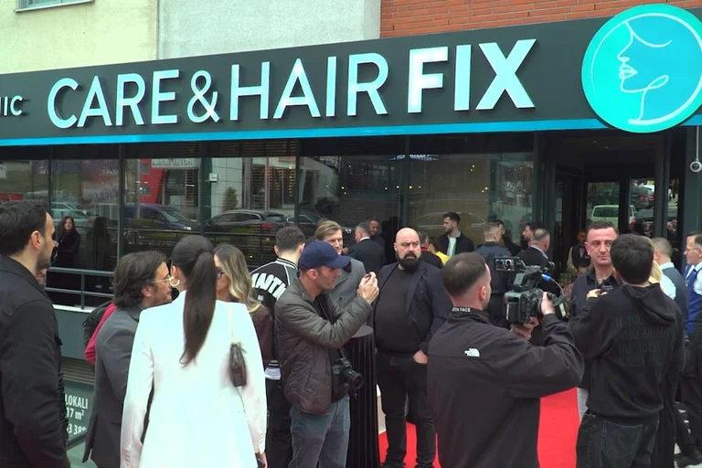 Advanced technology for perfect view: Care & Hair Fix
