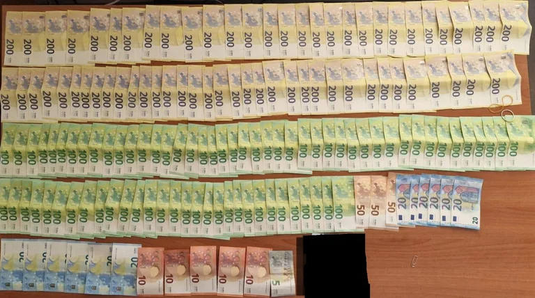 Police du Kosovo : Quatre Serbes à Merdar ont été trouvés non déclarés à plus de 51 000 euros