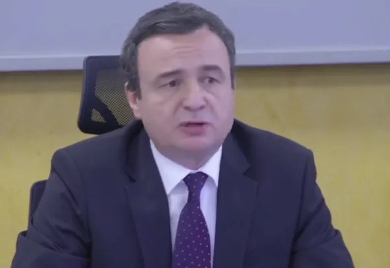 Kurti Sée respecte la loi qu'il a faite avec son peuple, accuse l'opposition après qu'ils lui aient demandé de démissionner : Ce serait abandonner les institutions.