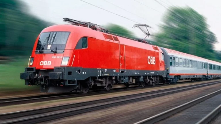 The train goes to Vlora, Balluk presents seven lines: 530 km of railway will connect north with south.
