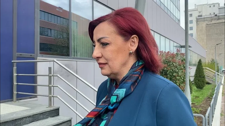 Emilija Rexhepi claims yesterday's session failed due to lack of deputies