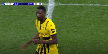 Guirrassy vervollständigt den Huttrick nach Barcelona, hält die Hoffnung von Dortmund lebendig