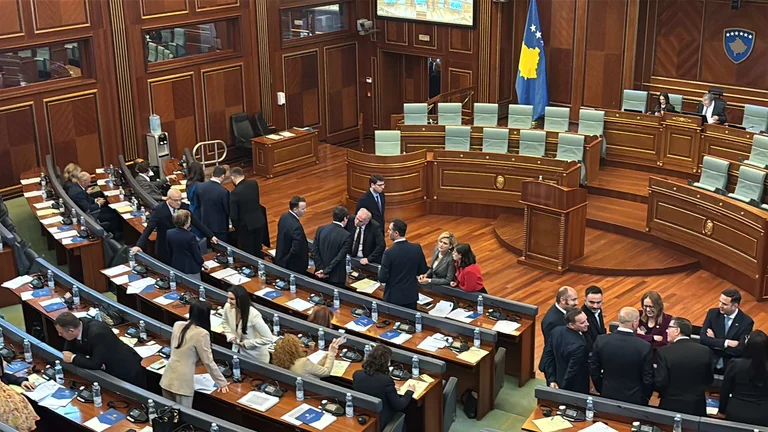 Commission vote for verification of quorum, MP mandates
