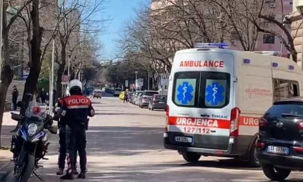 Jumped from Tirana's 9th floor, 54-year-old saves