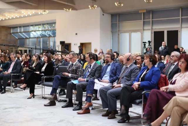 Scandal: Deputy Prime Minister Dobruna says Kosovo was introduced with an injection at the conference held in Tirana
