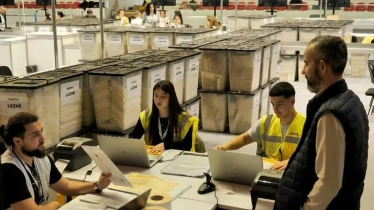 Elections in Albania: Posting election sheets for immigrants begins