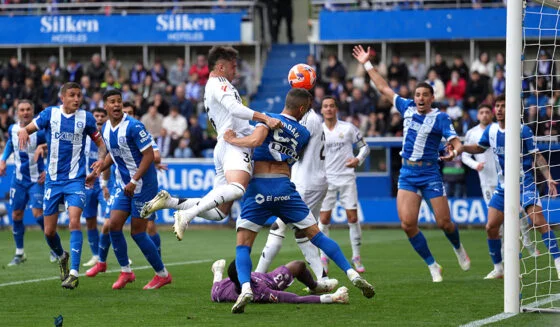 Le Real Madrid marque d'importantes victoires, luttant au minimum contre Alaves