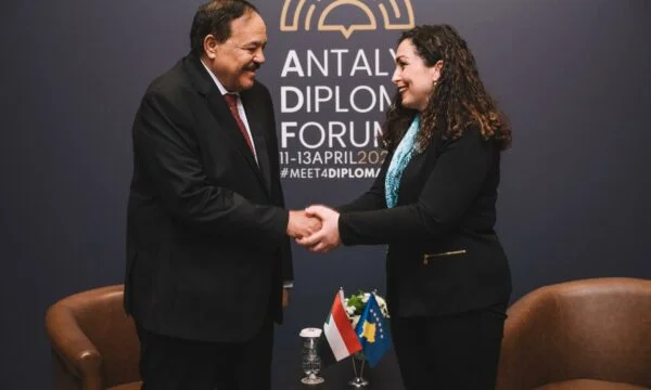 Il nostro stato è cresciuto in amicizia il riconoscimento del Kosovo dal Sudan, le reazioni dei leader di stato