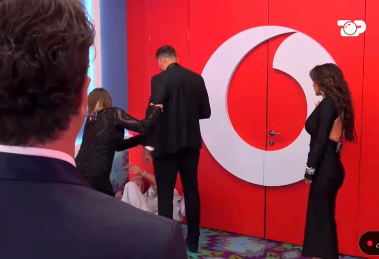 Scandal in Big Brother: Jozi gifle Jest et le gifle ensemble pendant la transmission en direct