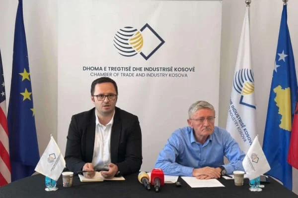 Prix de l'électricité, Chambre de Commerce est rejeté : Emplois à risque