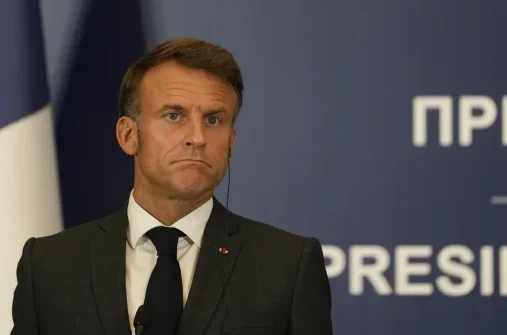 Macron: BE do të ngrihet në këmbë përballë kërcënimit të tarifave të Trump