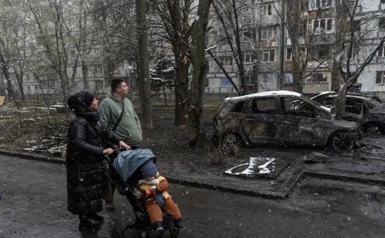 Russia fears Ukrainian cities, dozens injured