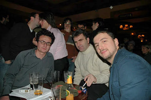 Foto publicada por Albin Kurti y Memli Krasniqi una vez en Londres