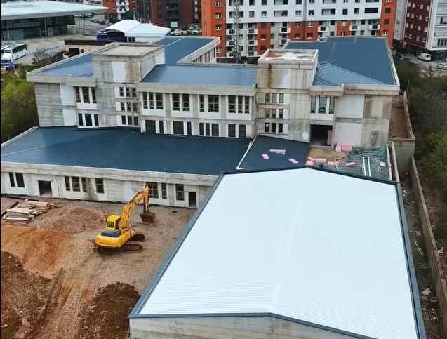 Construction of primary school on “road Sali Ceku”, Aliu: Every day closer to completion