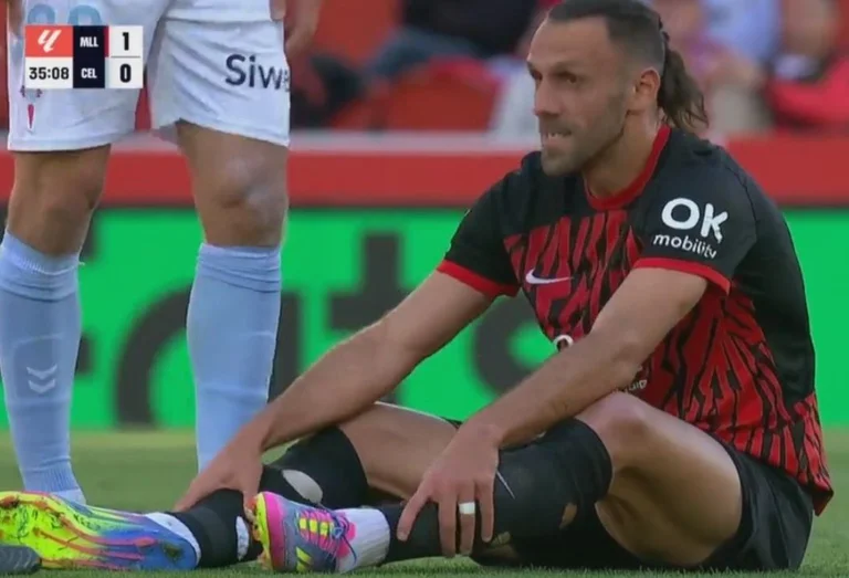 Wedat Muriqi gets hurt, leaves the game