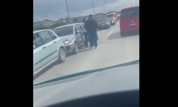 A serious accident in the Vushtrri-Mitrovica magistrate, including three cars (Video)