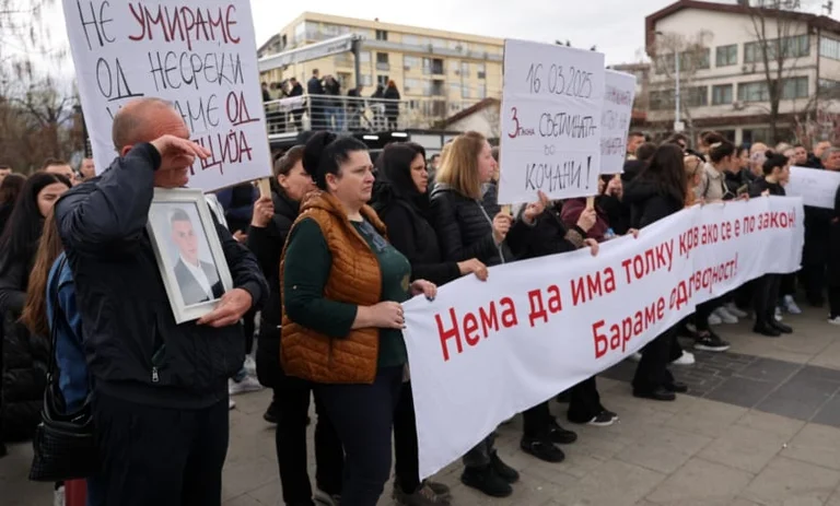 Heute zwei Proteste in Kocan für die Tragödie in der Diskothek “Pulse”