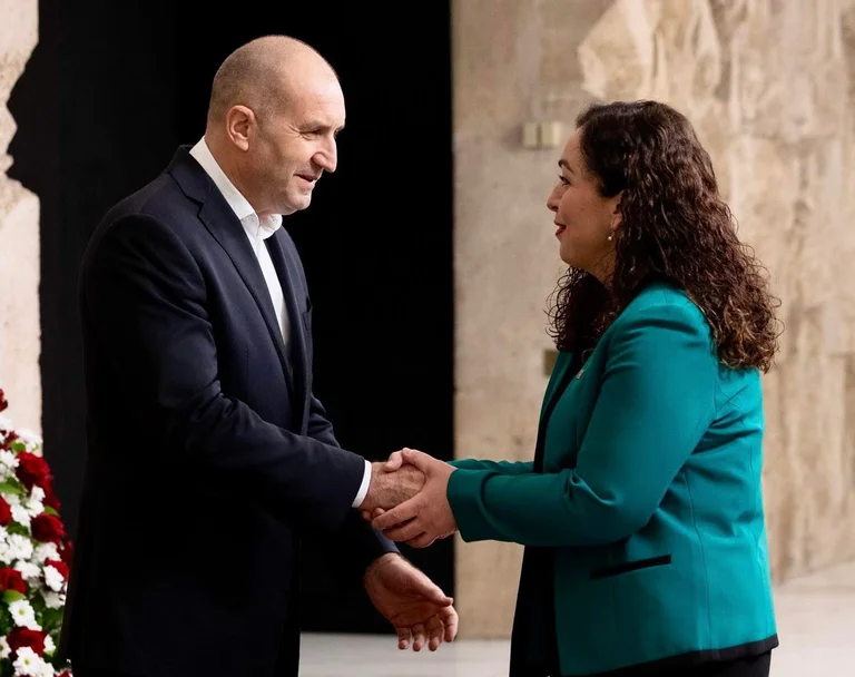 Osmani trifft sich mit Bulgariens Präsident: Wir sprachen über die Stärkung der Partnerschaft zwischen zwei Staaten