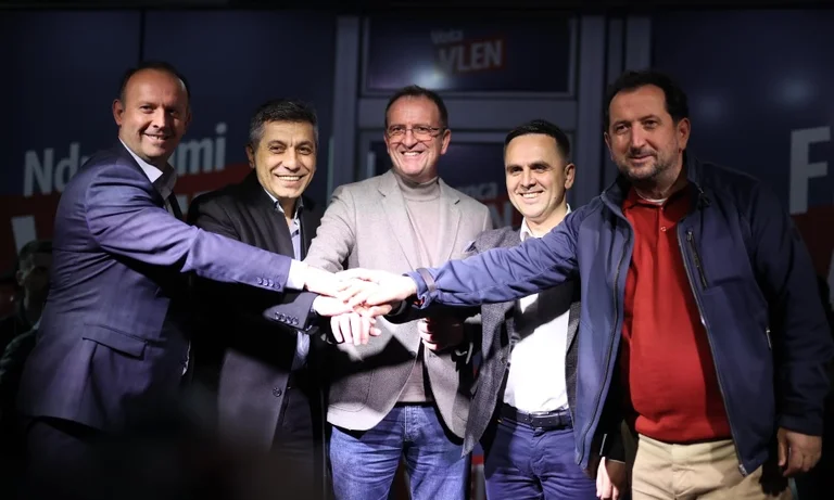 Coalition V Divides LEN