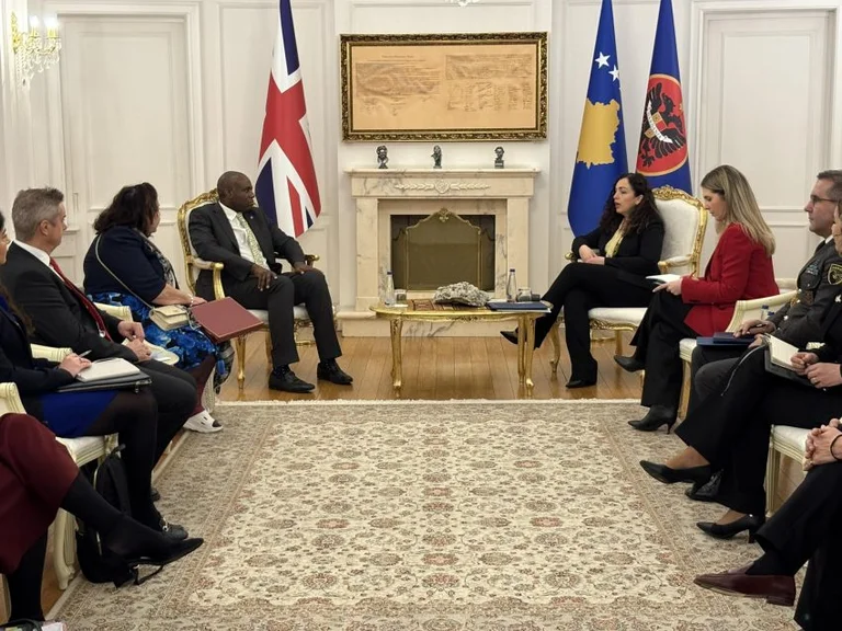 Osmani hosts British Foreign Secretary at meeting