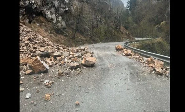 The Peja municipality comes up with a public clarification of the Page Rugova road axis