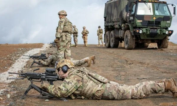 I soldati americani KFOR esercitano in Gjakova: Formazione essenziale per la prontezza del corpo generale