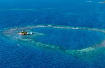 The pastor in Dubai bought a private island to the woman so she could go out on the beach