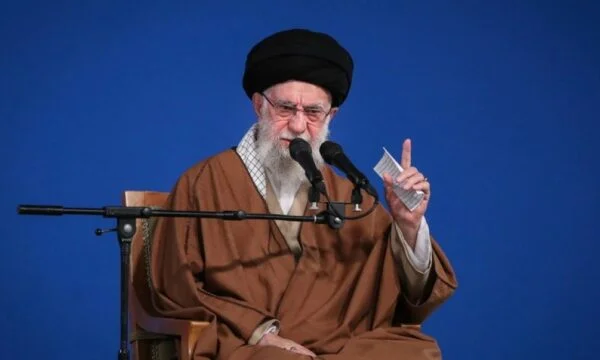 L'Iran dice: Tromba di colloqui sul suo programma nucleare