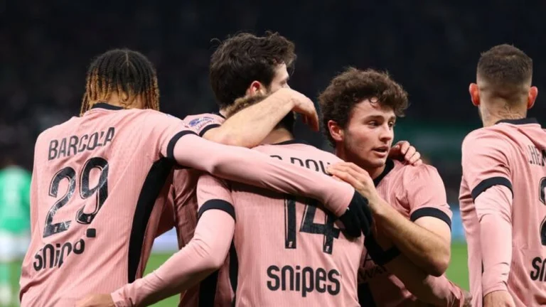 SPG consigue una espectacular victoria en el viaje a Saint-Etienne
