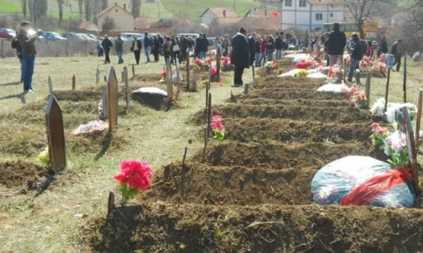 26 Jahre von Izbica Massacre