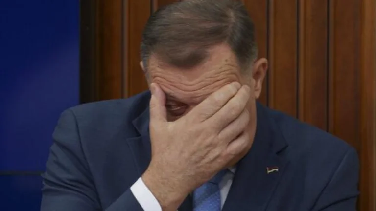 Following the warrant, the Israelis urged Dodik to leave a conference under way in Jerusalem