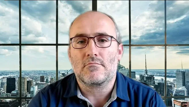 Haken von russischen Komikern, ehemalige Unterstützer VV: Kurt muss dringend in Rente gehen