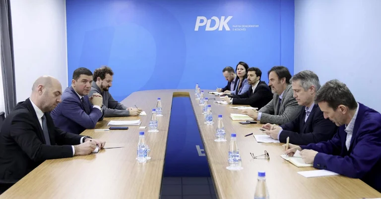Krasniqi rencontre des représentants des principales institutions européennes pour discuter de l'avenir du Kosovo par rapport à l'UE, stabilité régionale