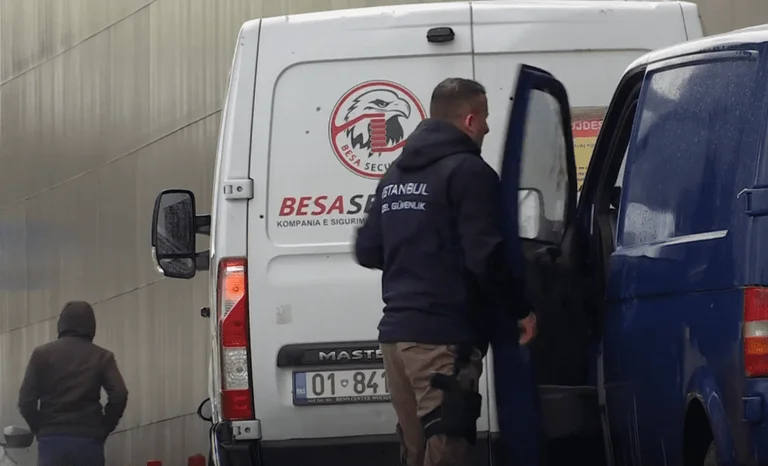 “restera probablement immobile”: Dossiers médicaux l'état du travailleur de la sécurité qui a été blessé lors du vol Veternik