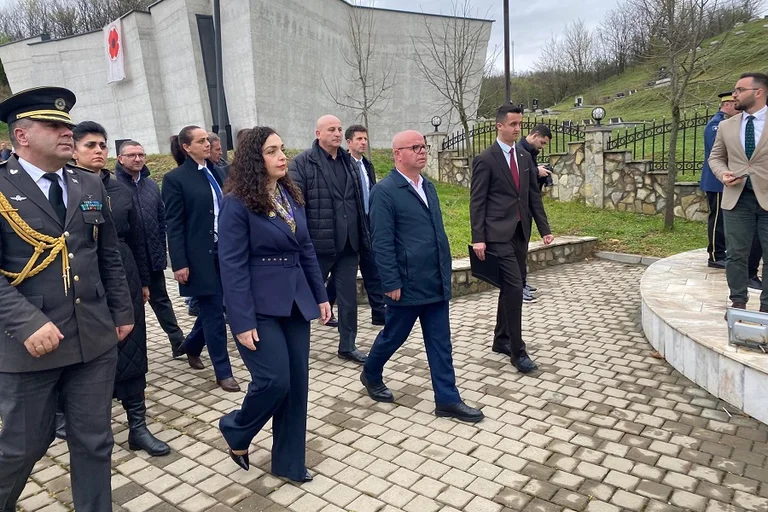 Osman honours the martyrs and martyrs of the Great Krusha