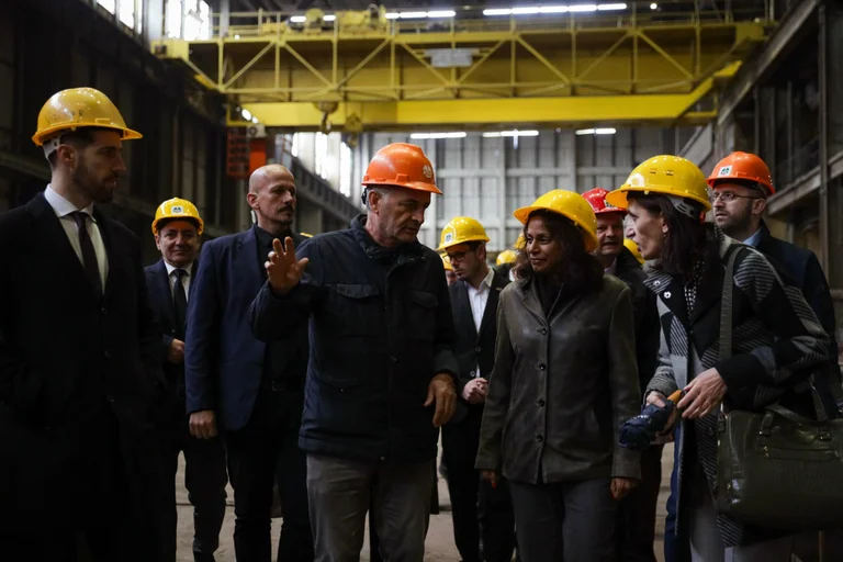Representatives of the American Embassy visit KEK