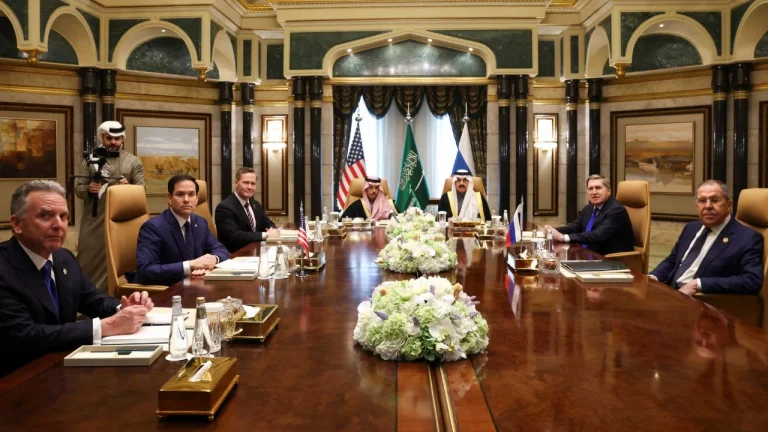 After more than 12 hours, talks between the US and Russia end in Saudi Arabia